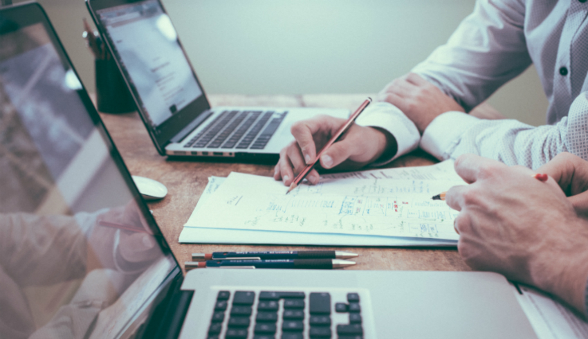 The complete guide to training from paralegal to solicitor